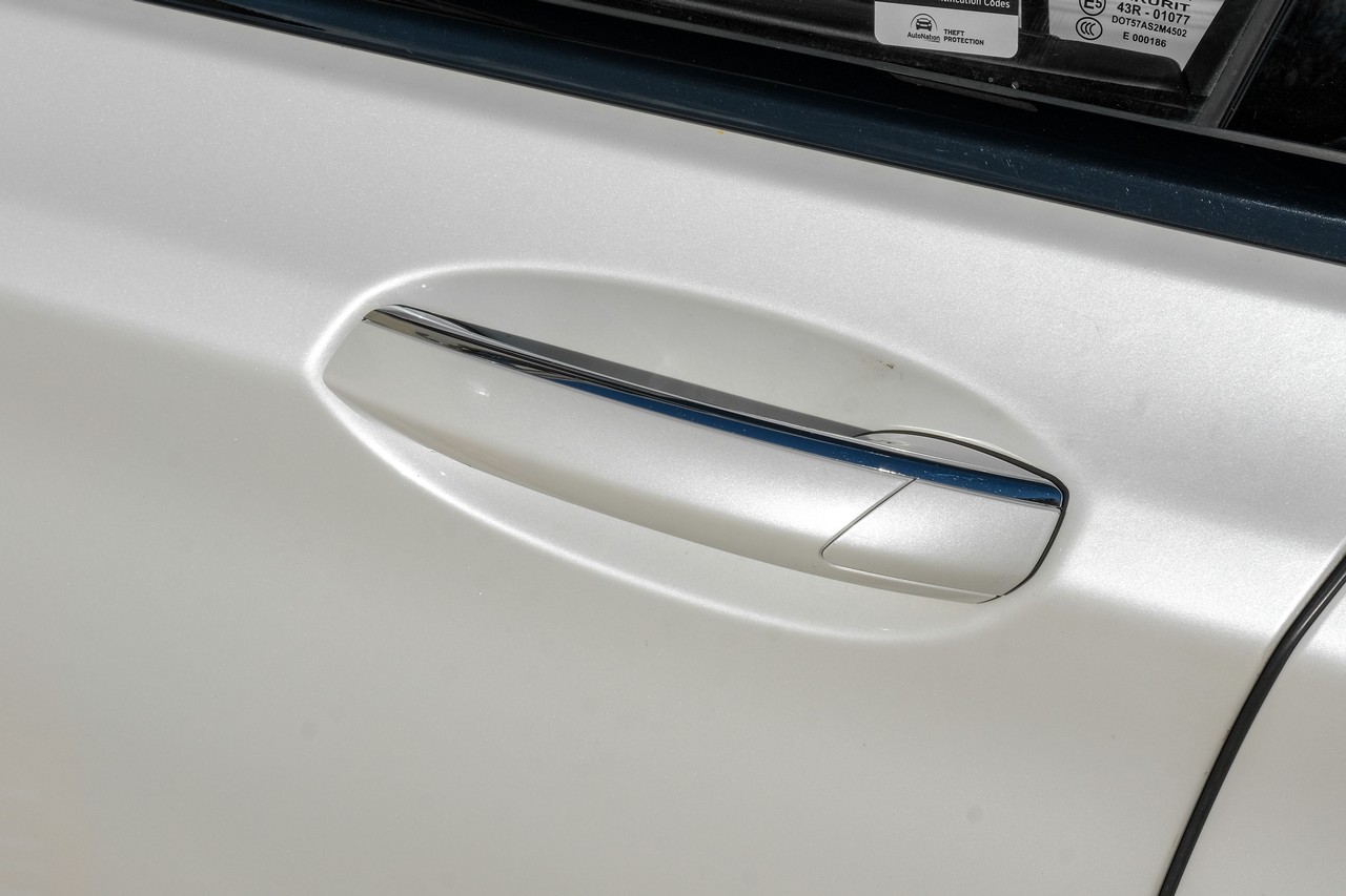 BMW 7 Series Vehicle Main Gallery Image 45