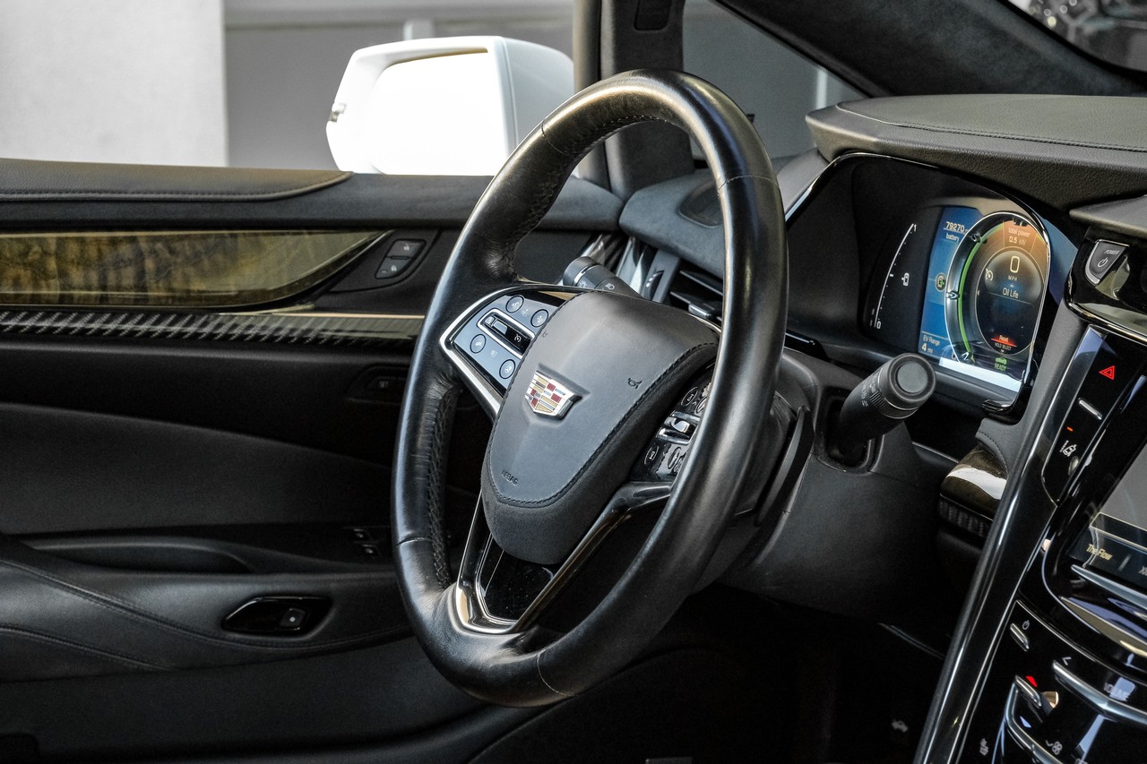 Cadillac ELR Vehicle Main Gallery Image 13