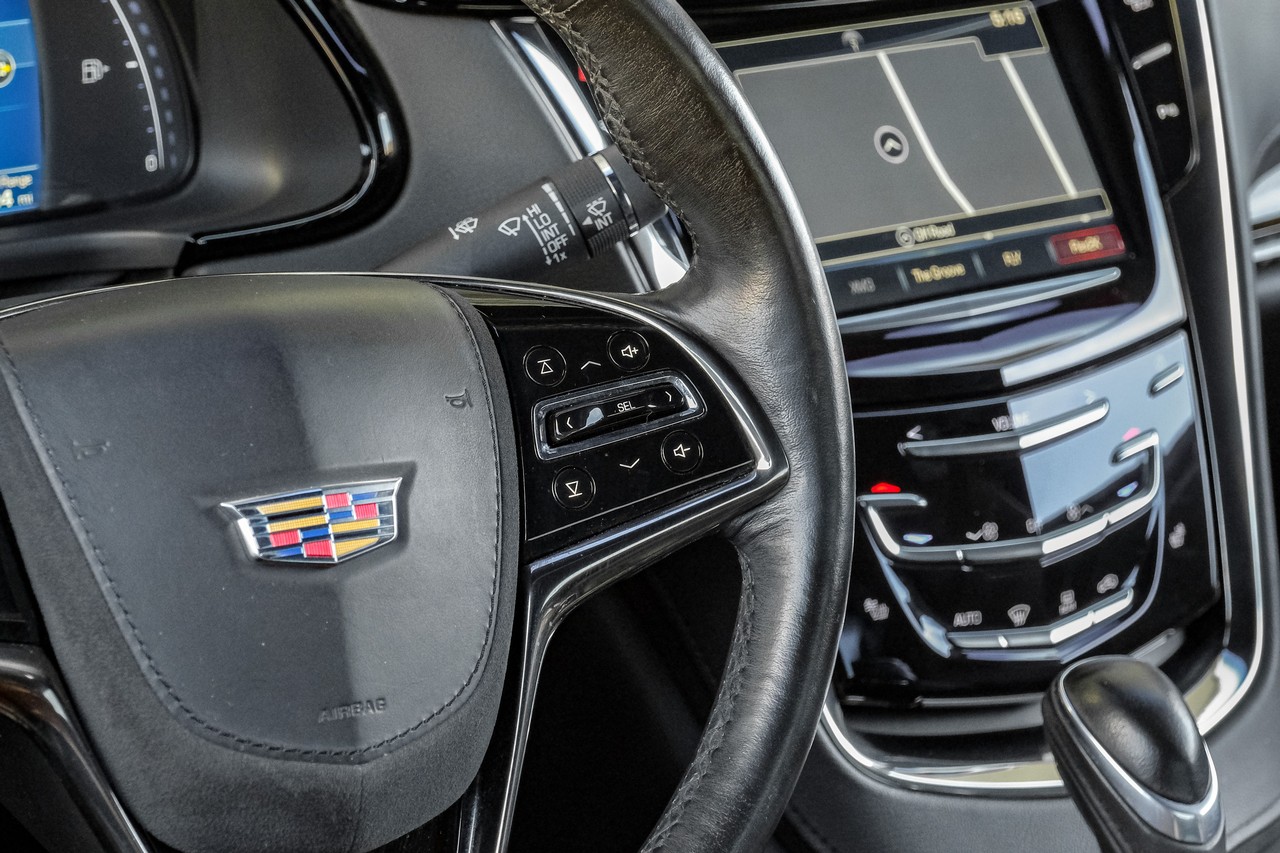 Cadillac ELR Vehicle Main Gallery Image 16