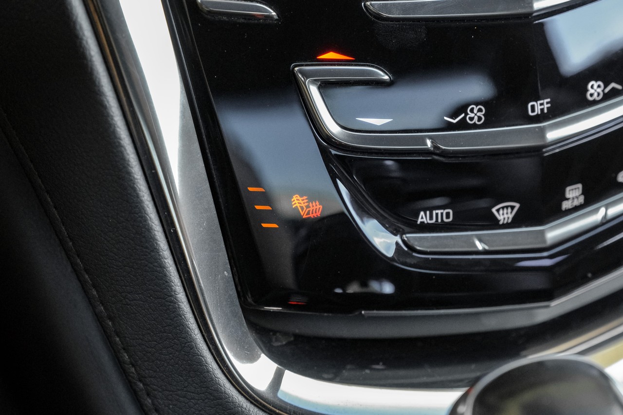 Cadillac ELR Vehicle Main Gallery Image 27