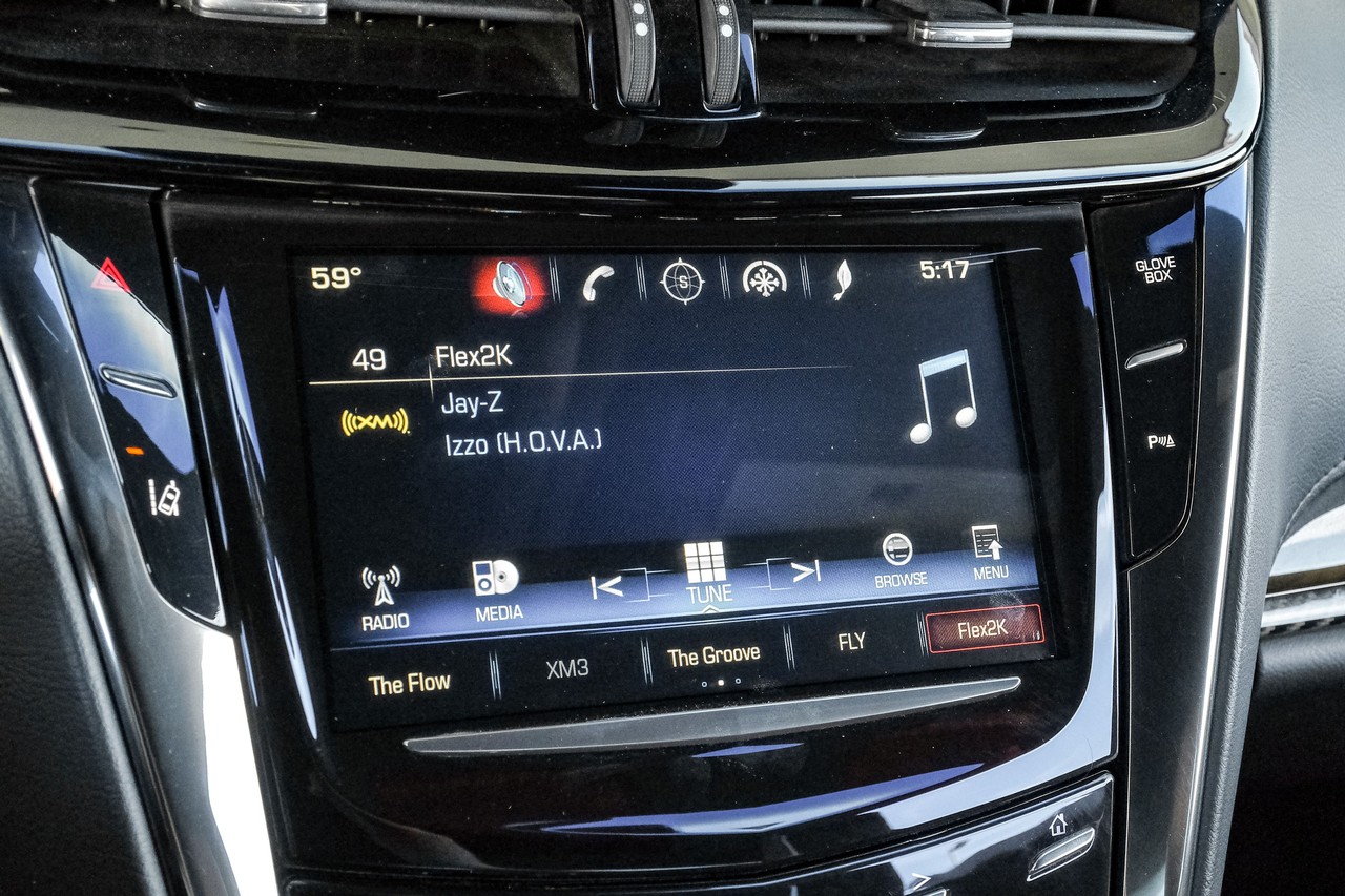 Cadillac ELR Vehicle Main Gallery Image 30