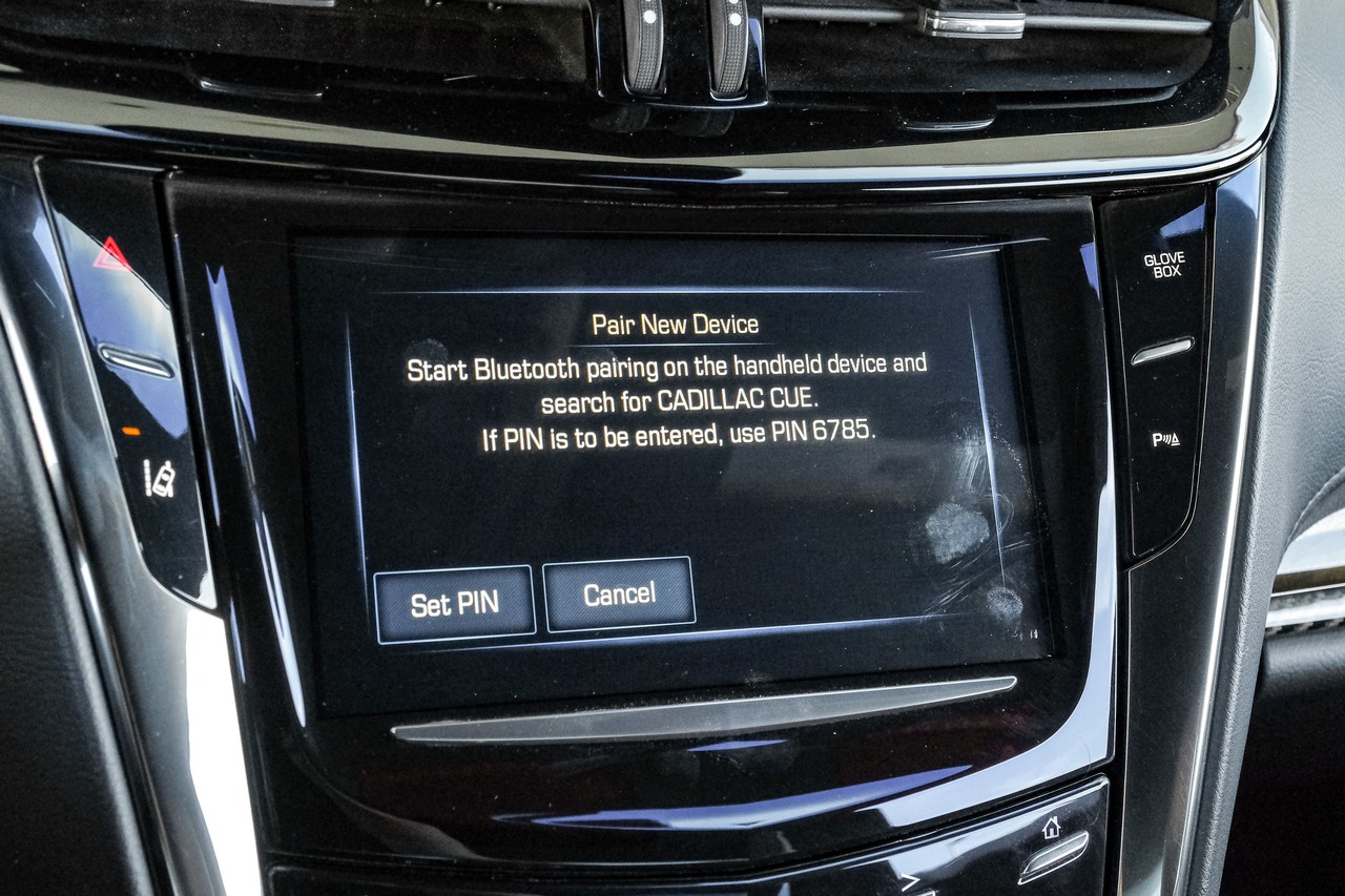 Cadillac ELR Vehicle Main Gallery Image 31