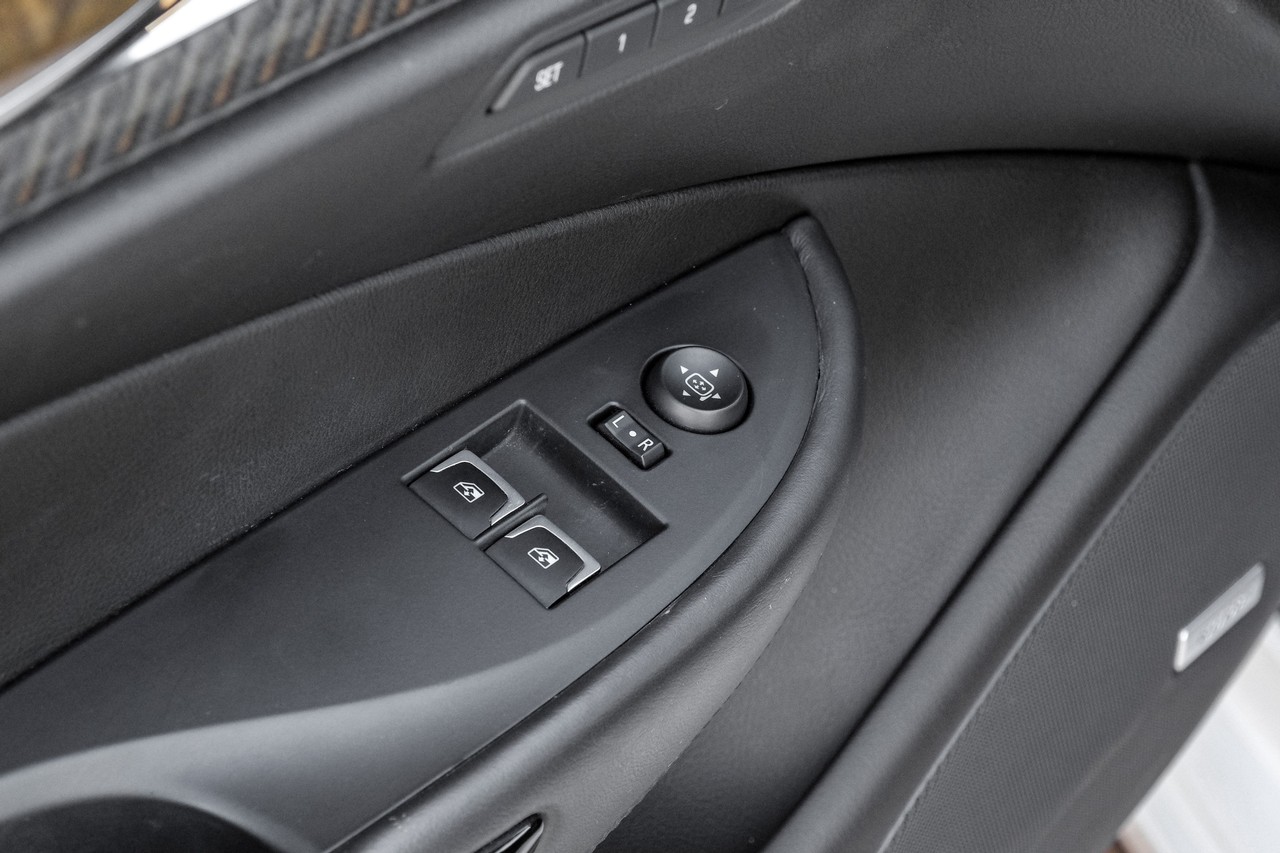 Cadillac ELR Vehicle Main Gallery Image 44