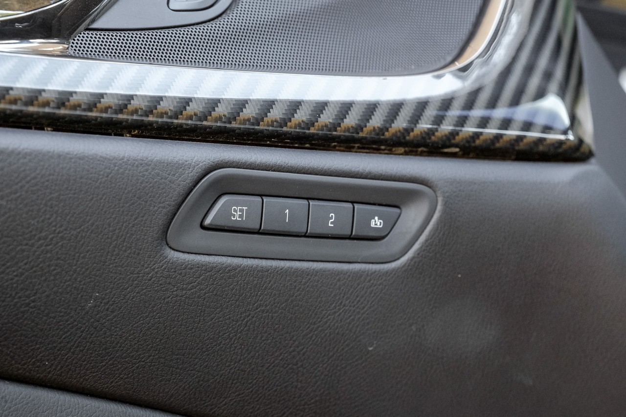 Cadillac ELR Vehicle Main Gallery Image 45