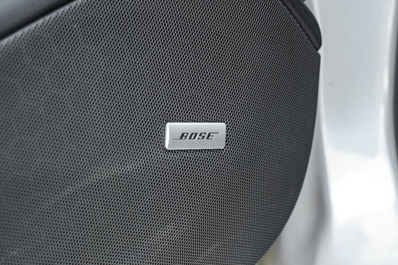 Cadillac ELR Vehicle Main Gallery Image 46