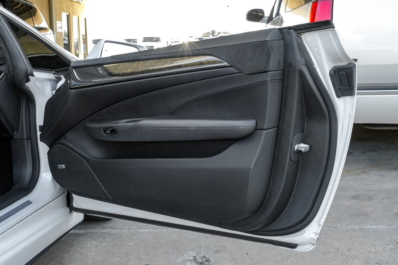 Cadillac ELR Vehicle Main Gallery Image 47