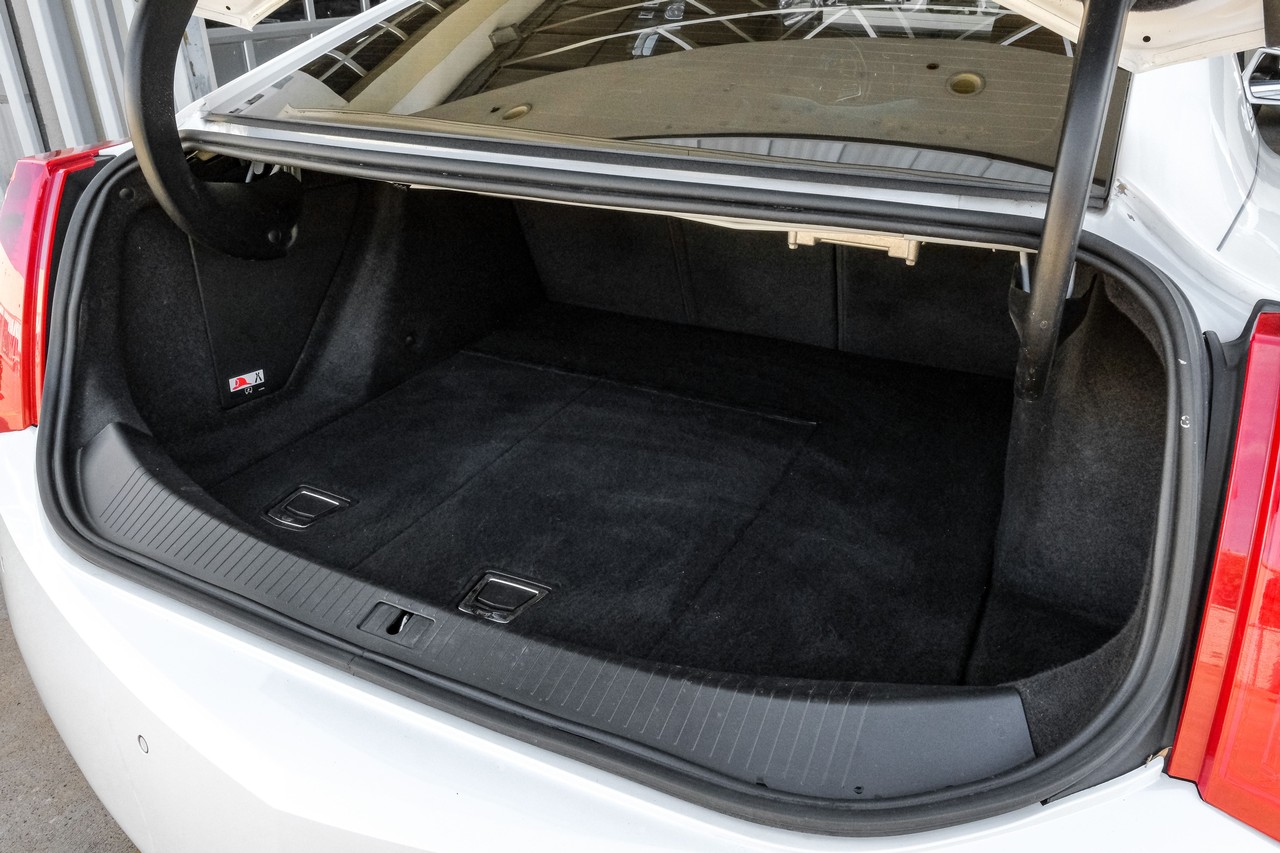 Cadillac ELR Vehicle Main Gallery Image 50