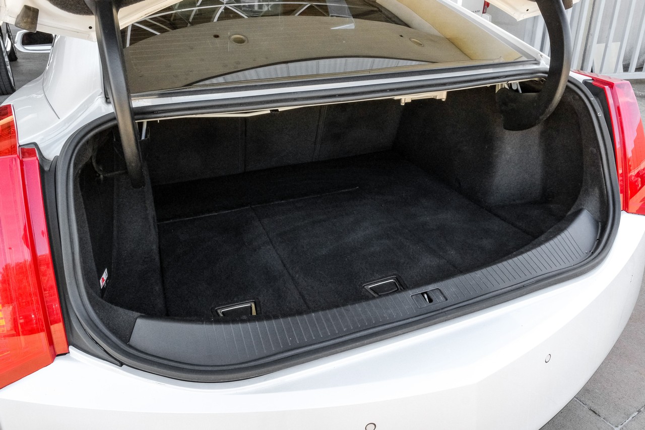 Cadillac ELR Vehicle Main Gallery Image 51