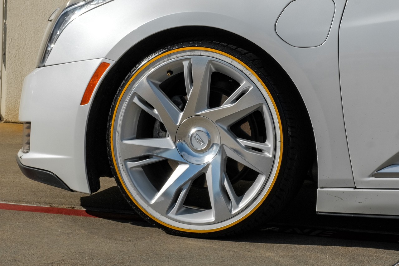 Cadillac ELR Vehicle Main Gallery Image 54