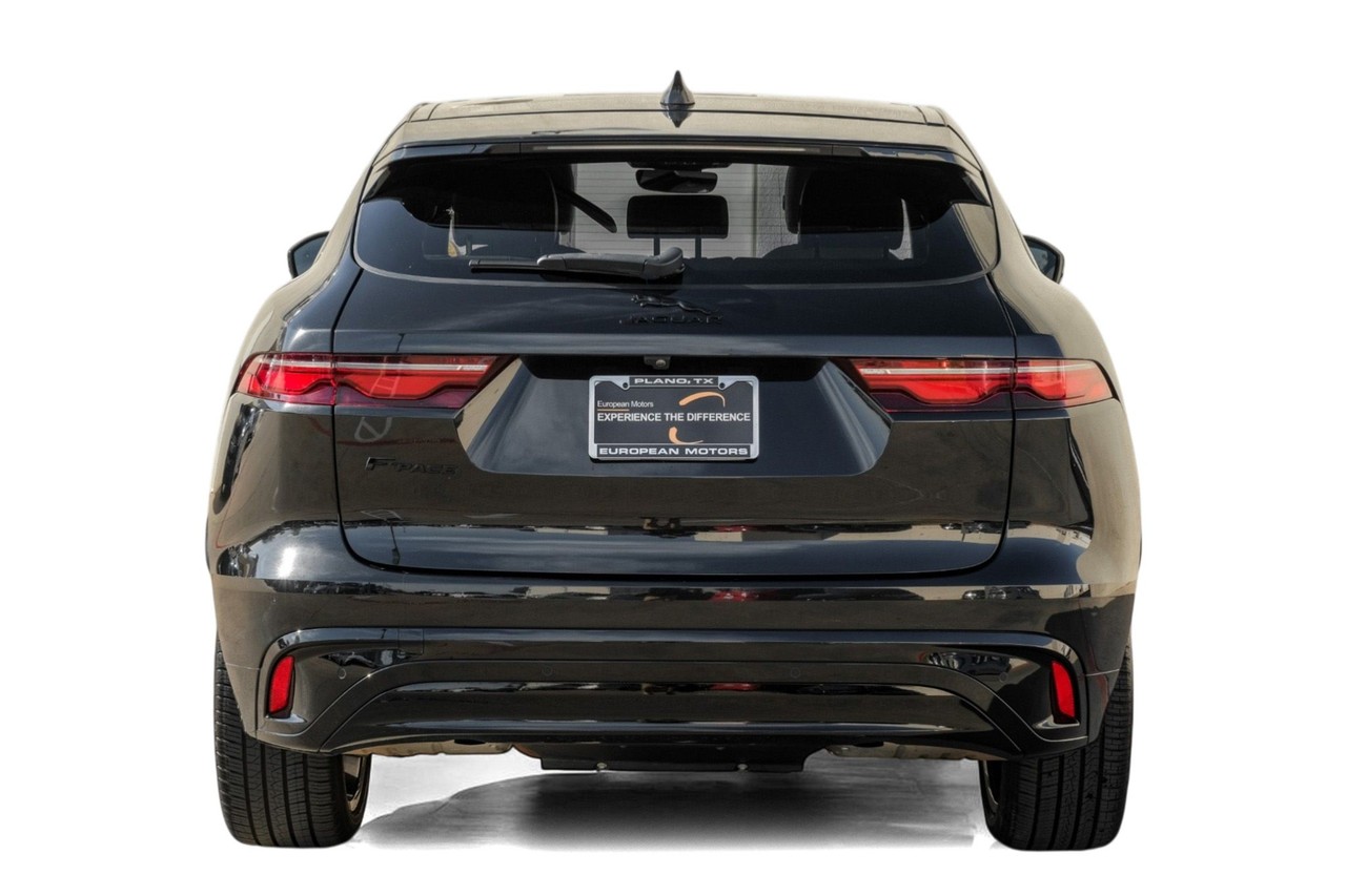 Jaguar F-PACE Vehicle Main Gallery Image 10
