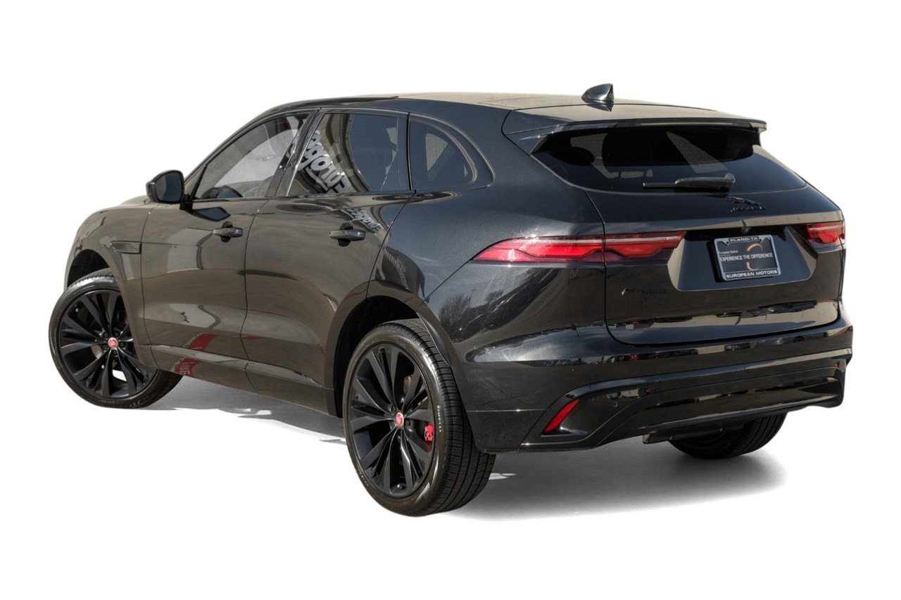 Jaguar F-PACE Vehicle Main Gallery Image 11