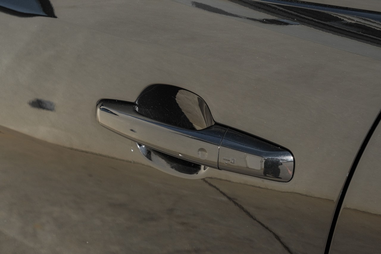 Jaguar F-PACE Vehicle Main Gallery Image 47