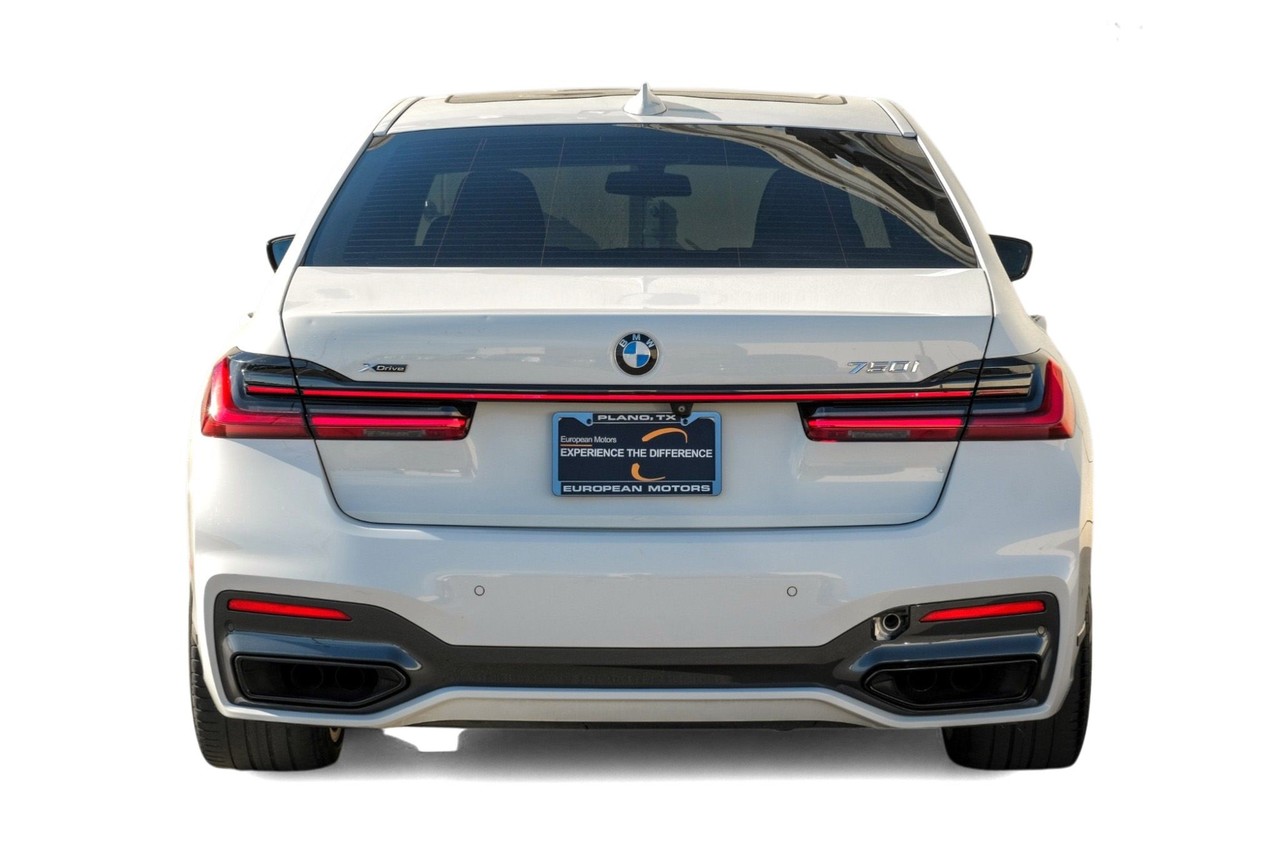 BMW 7 Series Vehicle Main Gallery Image 10