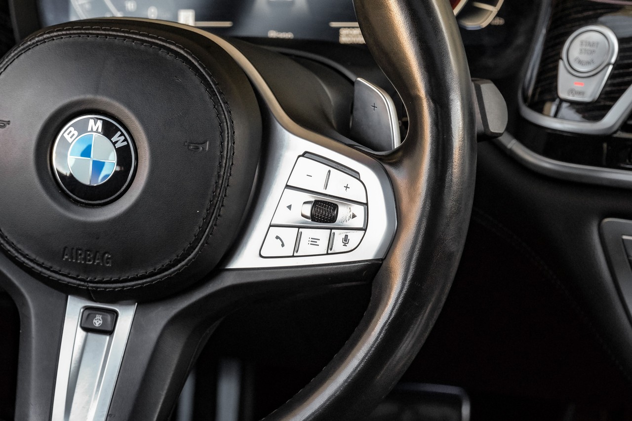 BMW 7 Series Vehicle Main Gallery Image 18