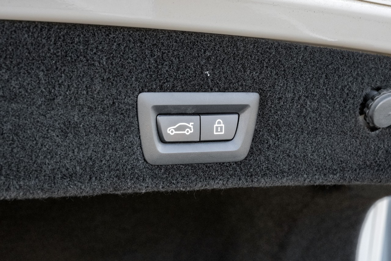 BMW 7 Series Vehicle Main Gallery Image 58