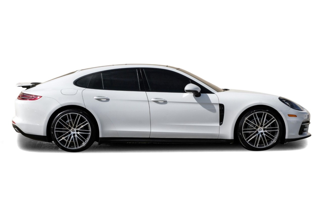 Porsche Panamera Vehicle Main Gallery Image 08