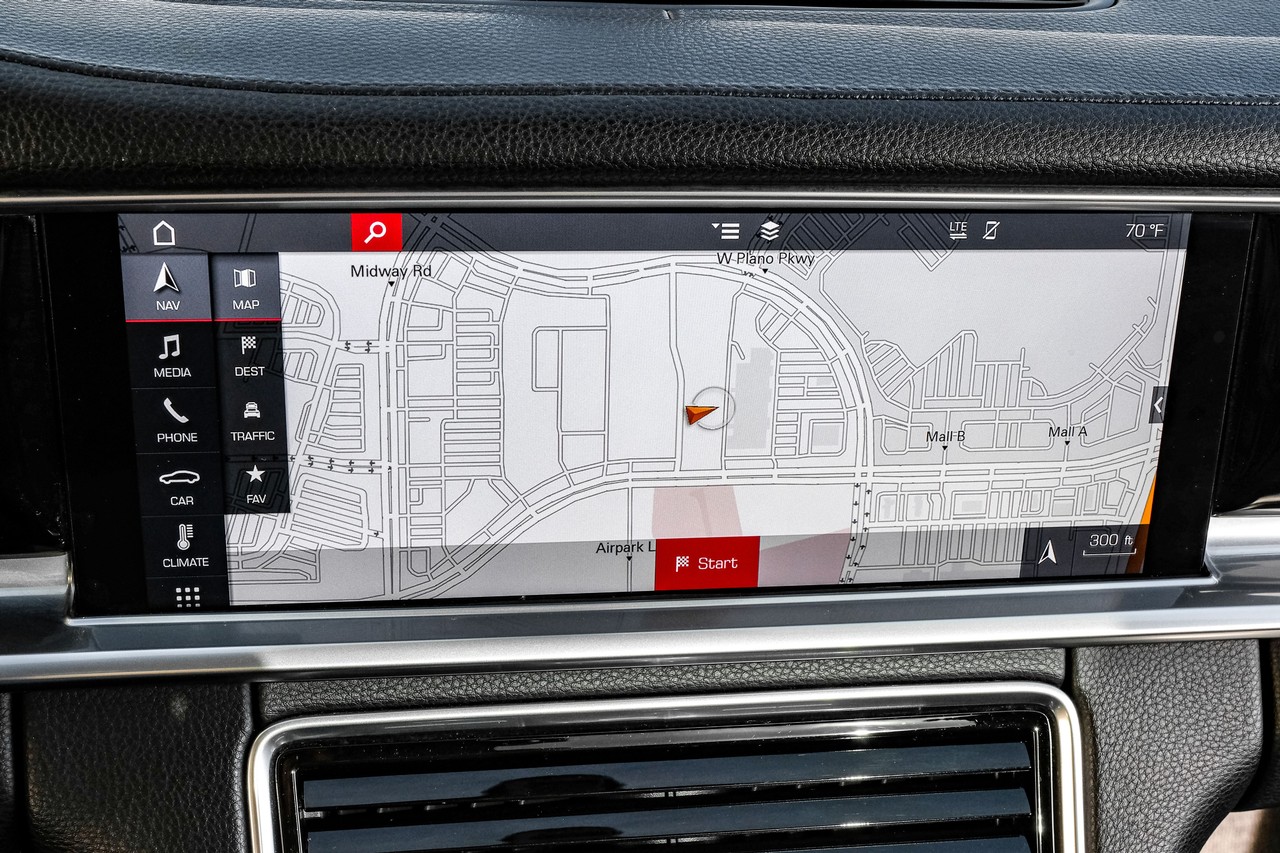 Porsche Panamera Vehicle Main Gallery Image 21