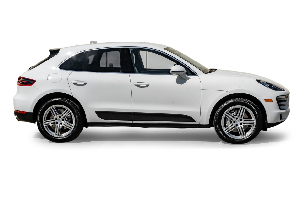 Porsche Macan Vehicle Main Gallery Image 07