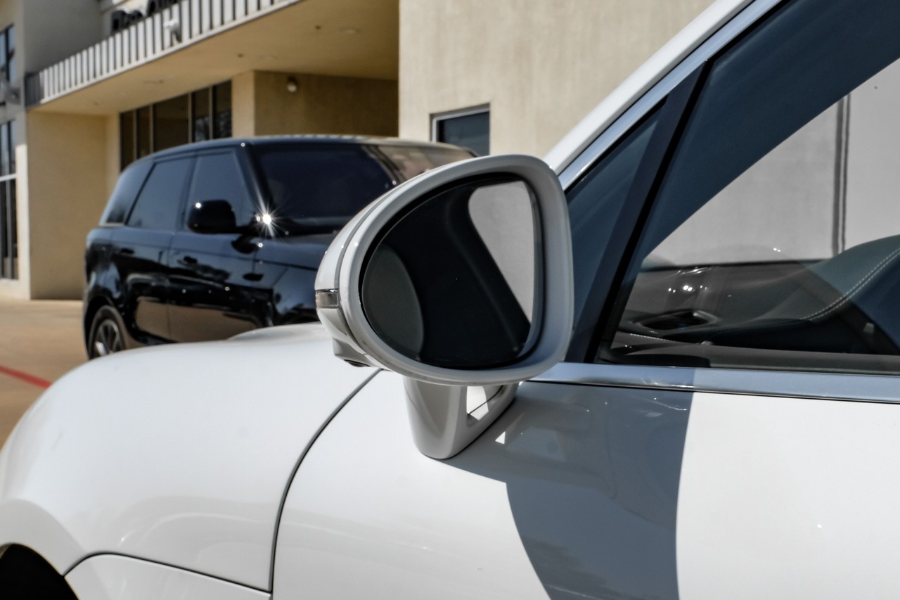 Porsche Macan Vehicle Main Gallery Image 43