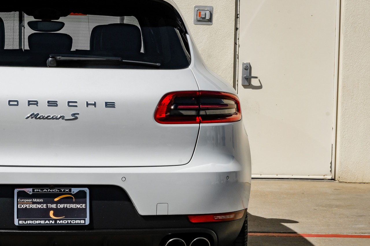 Porsche Macan Vehicle Main Gallery Image 51