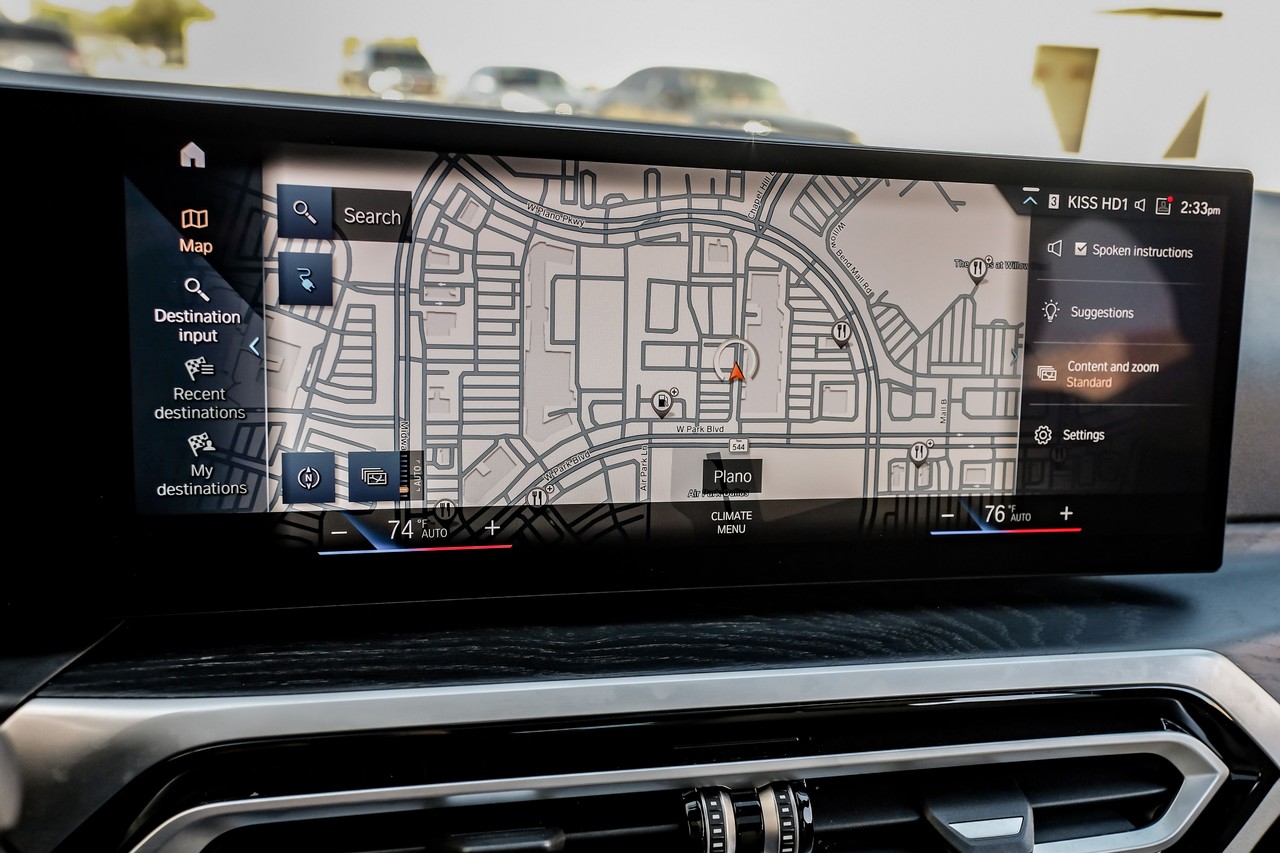 BMW i4 Vehicle Main Gallery Image 22