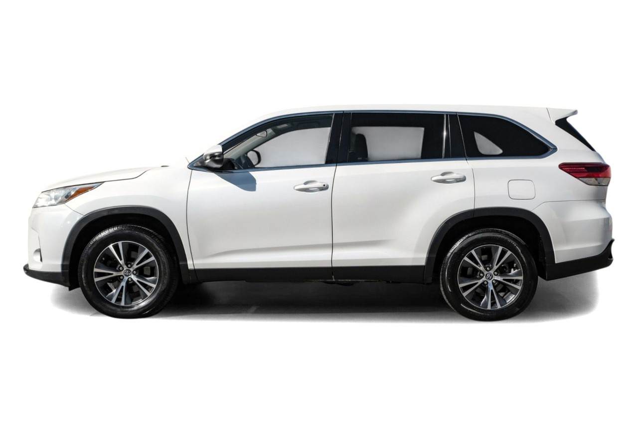 Toyota Highlander Vehicle Main Gallery Image 10