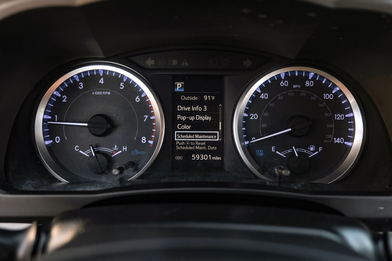 Toyota Highlander Vehicle Main Gallery Image 17