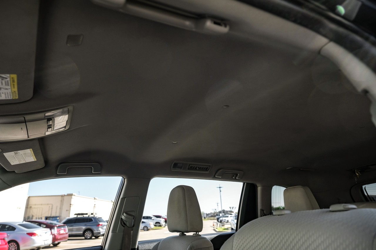 Toyota Highlander Vehicle Main Gallery Image 25