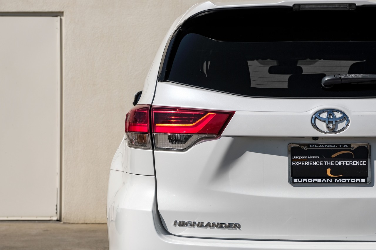 Toyota Highlander Vehicle Main Gallery Image 41