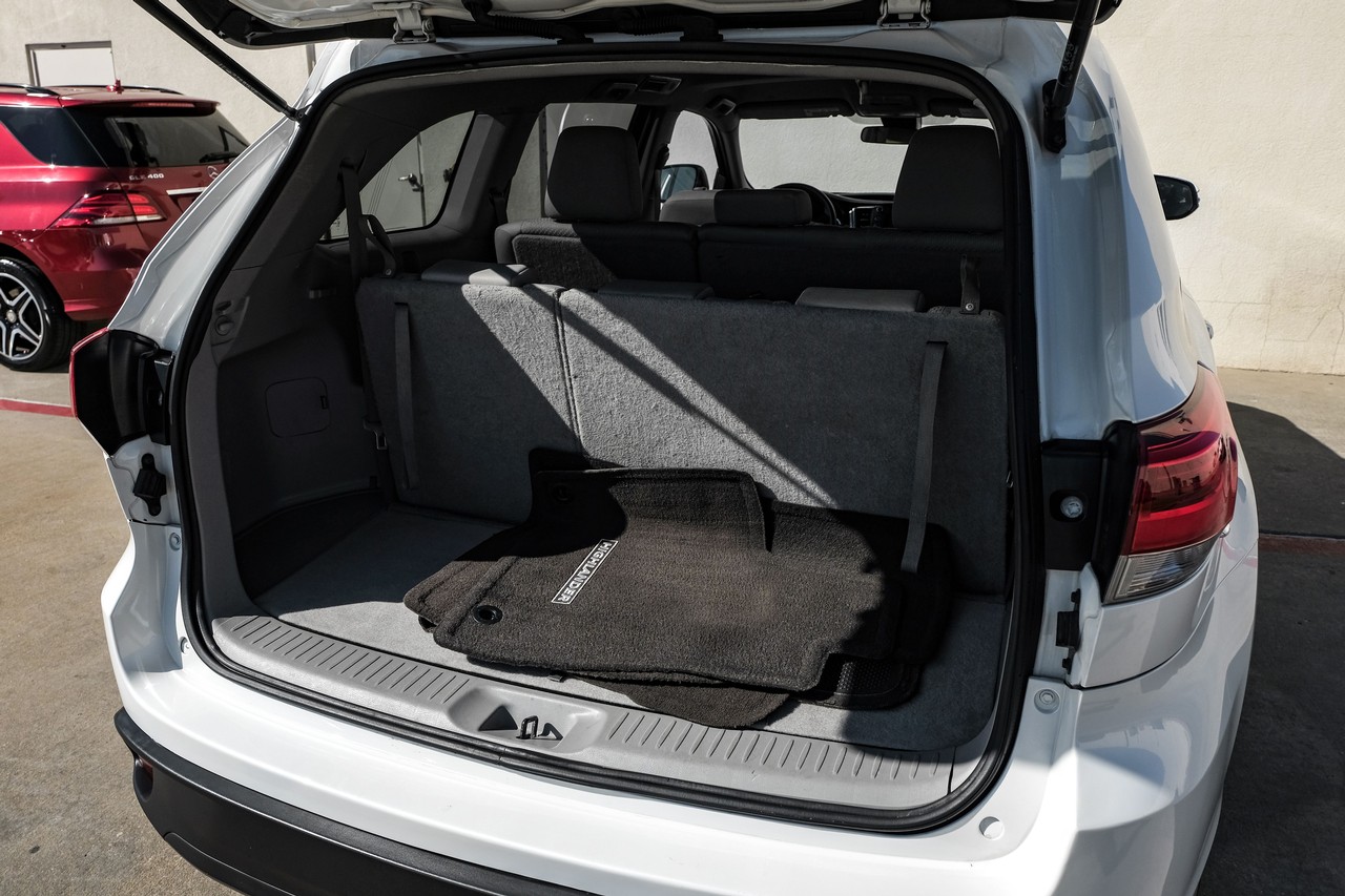Toyota Highlander Vehicle Main Gallery Image 42