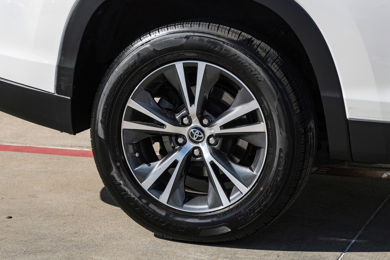 Toyota Highlander Vehicle Main Gallery Image 44