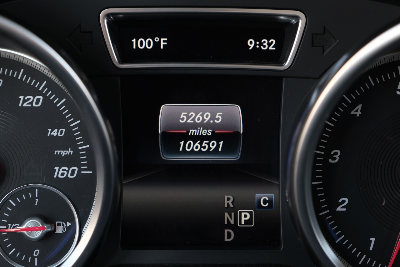 Mercedes-Benz GLE Vehicle Main Gallery Image 20