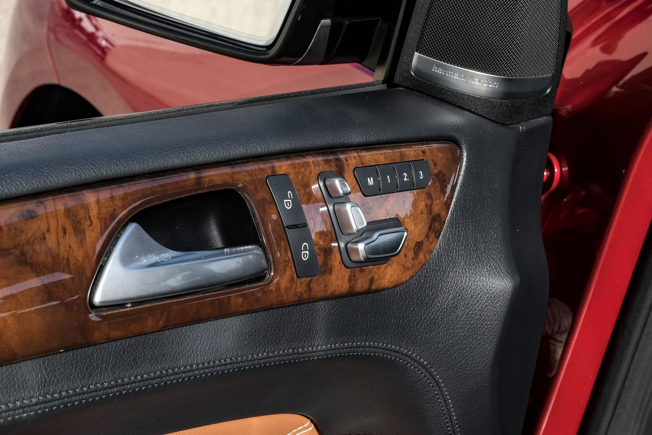 Mercedes-Benz GLE Vehicle Main Gallery Image 41