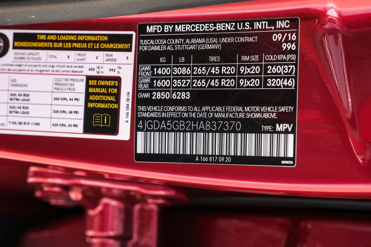 Mercedes-Benz GLE Vehicle Main Gallery Image 55