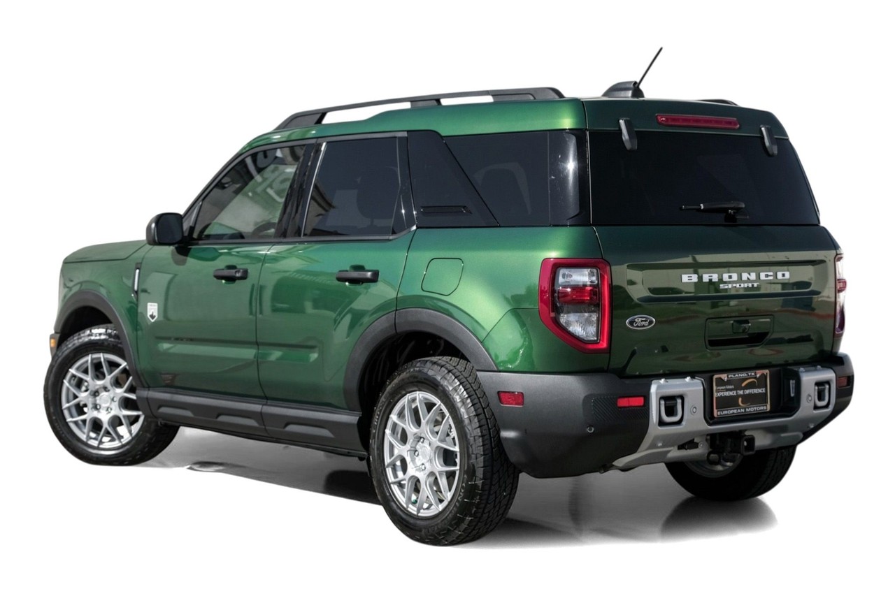 Ford Bronco Sport Vehicle Main Gallery Image 10