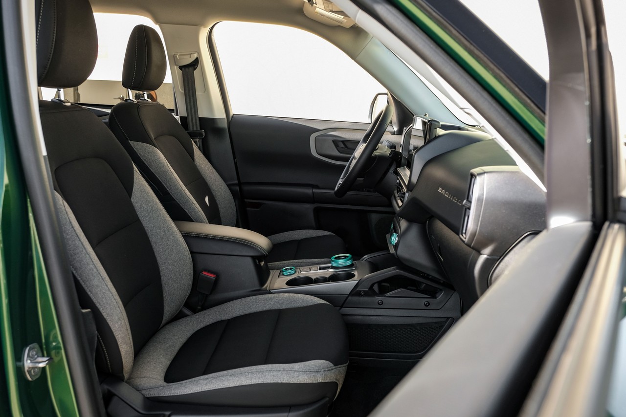 Ford Bronco Sport Vehicle Main Gallery Image 31