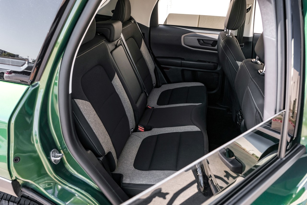 Ford Bronco Sport Vehicle Main Gallery Image 32