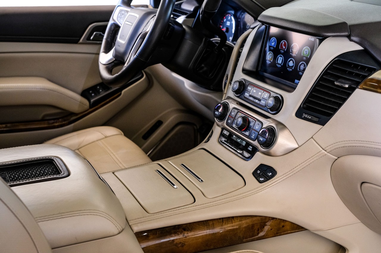GMC Yukon Vehicle Main Gallery Image 24