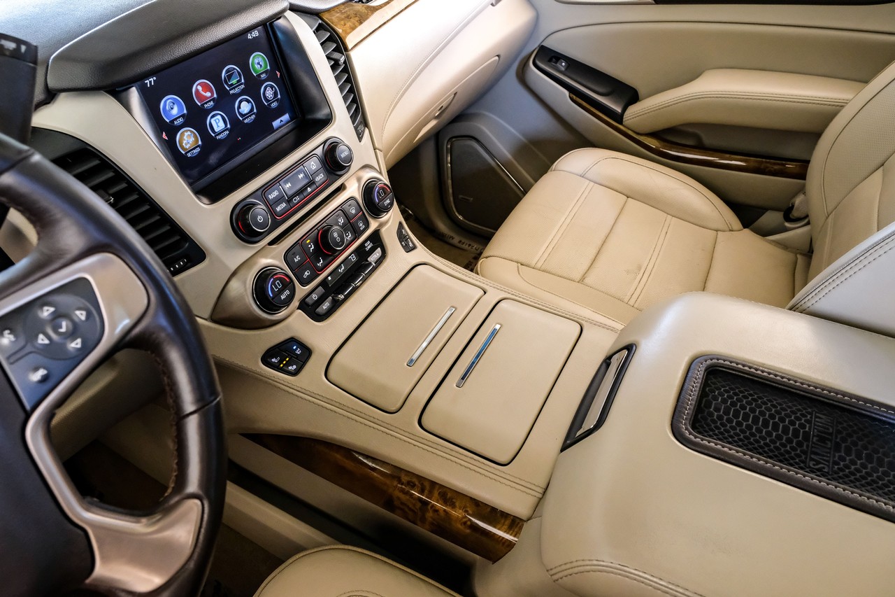 GMC Yukon Vehicle Main Gallery Image 25