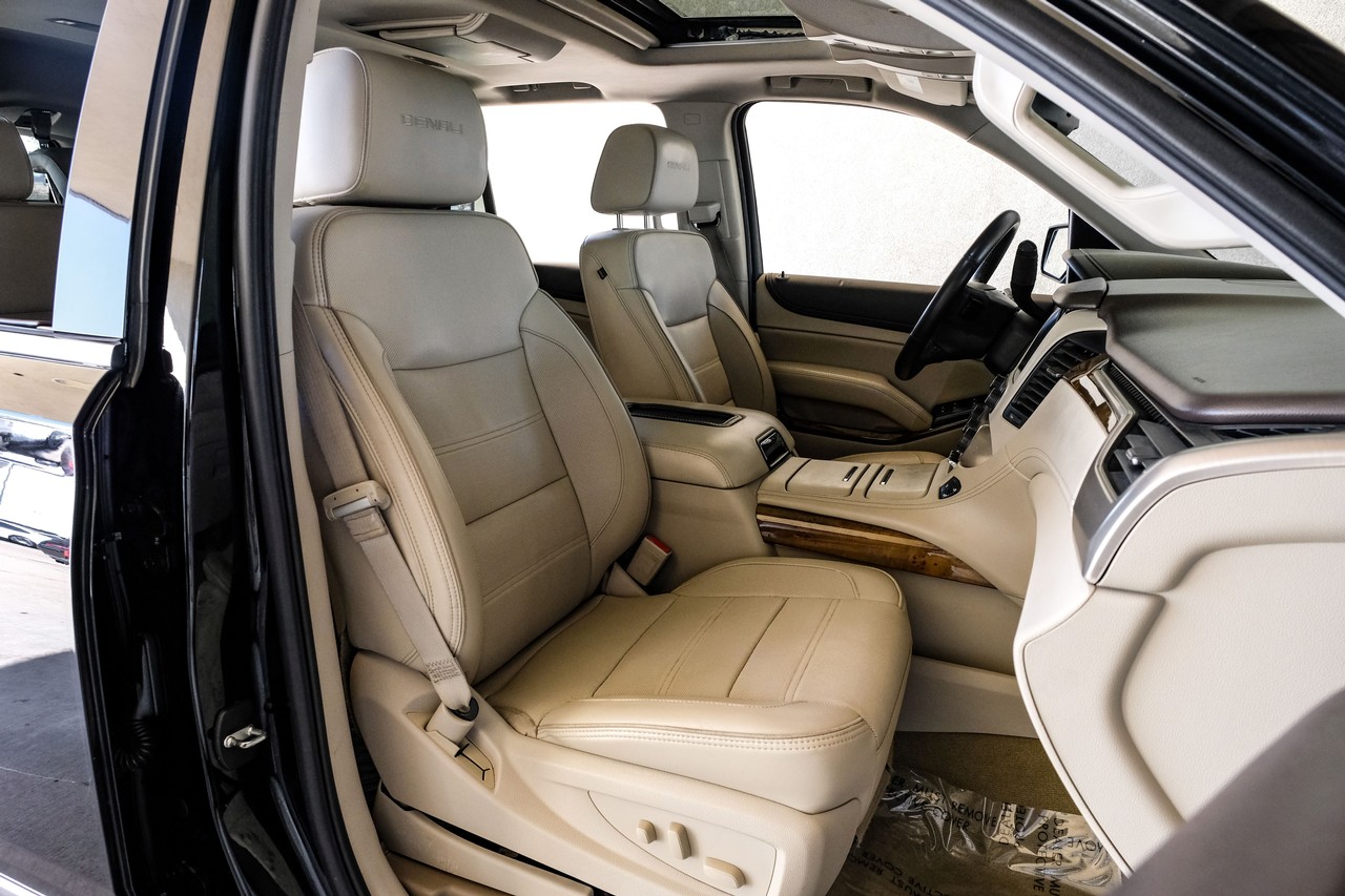 GMC Yukon Vehicle Main Gallery Image 36