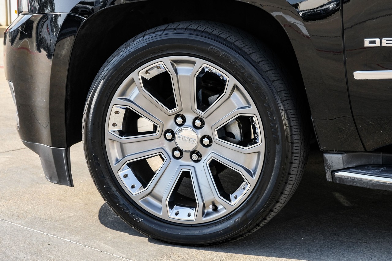 GMC Yukon Vehicle Main Gallery Image 60