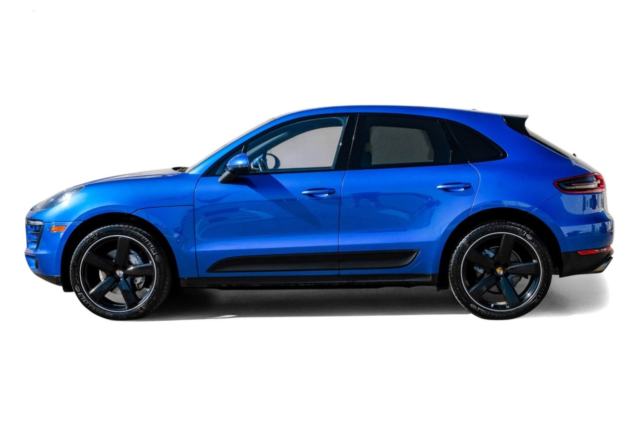 Porsche Macan Vehicle Main Gallery Image 12