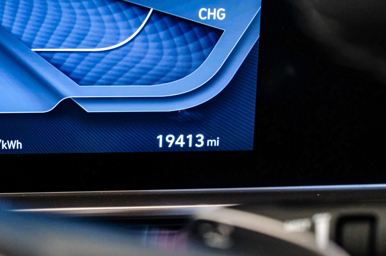 Hyundai IONIQ 6 Vehicle Main Gallery Image 18