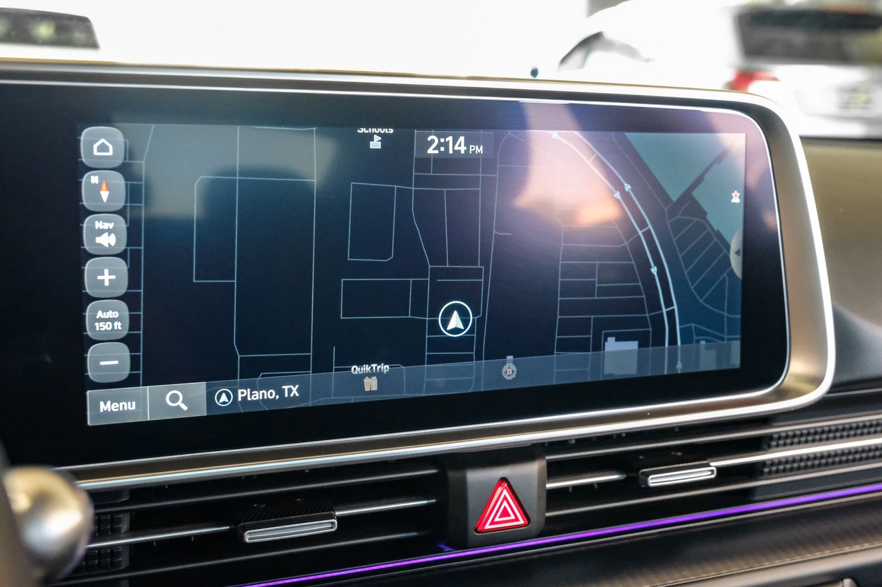 Hyundai IONIQ 6 Vehicle Main Gallery Image 19