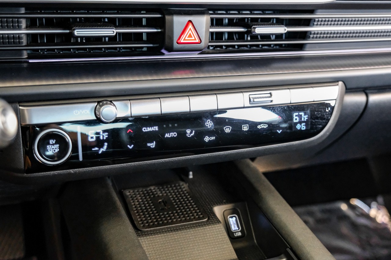 Hyundai IONIQ 6 Vehicle Main Gallery Image 23