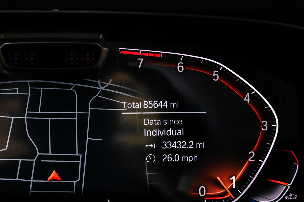 BMW X6 Vehicle Main Gallery Image 19