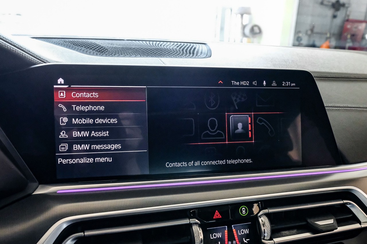 BMW X6 Vehicle Main Gallery Image 29