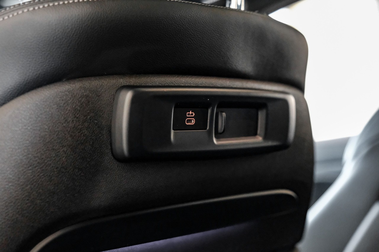 BMW X6 Vehicle Main Gallery Image 39