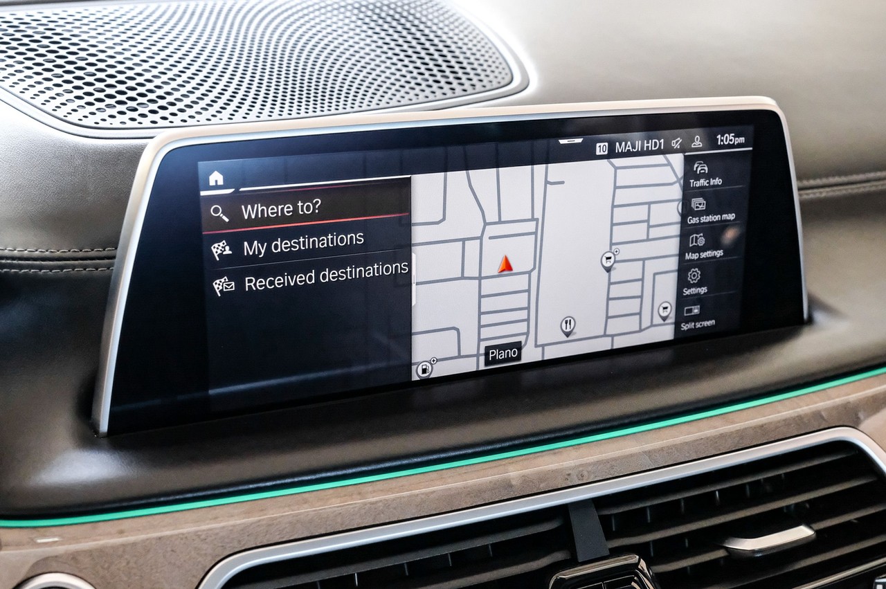 BMW 7 Series Vehicle Main Gallery Image 20