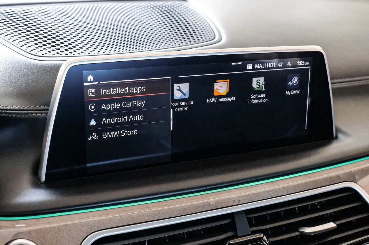 BMW 7 Series Vehicle Main Gallery Image 27